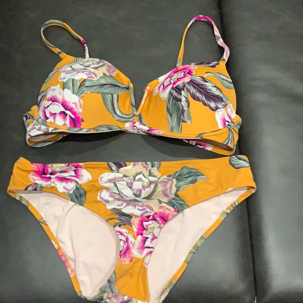 Tropical Print Bikini V Cut